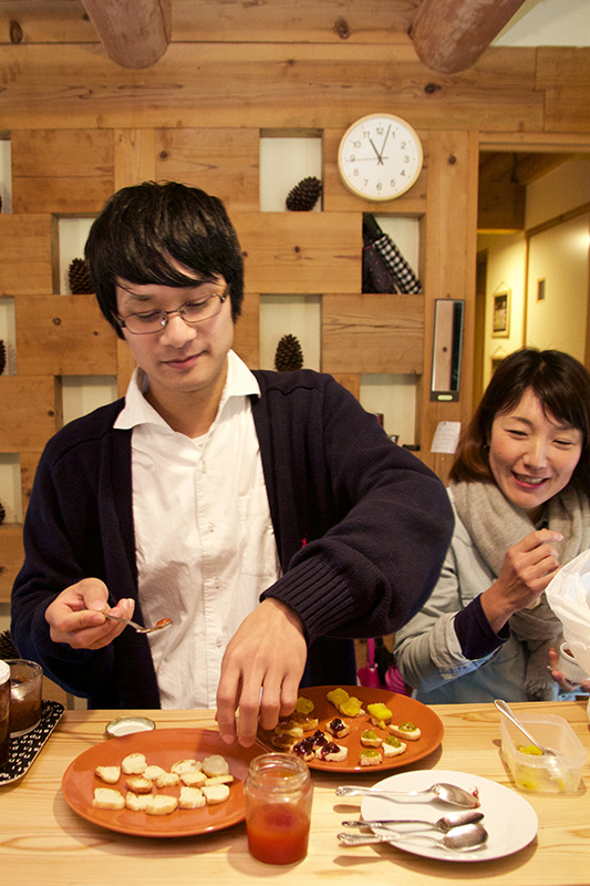 ▲地元の食材を中心としたジャムづくりの夢実現へ、奥様は理解者であり大切なパートナーでもある