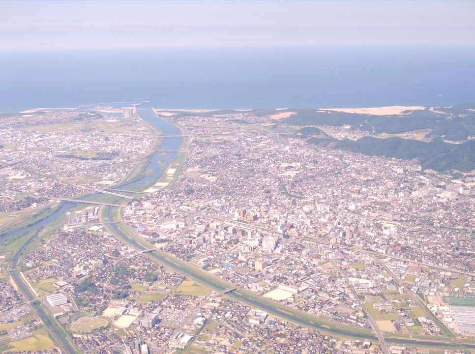鳥取市-地域おこし協力隊の募集(遊休不動産の利活用)- | 地域のトピックス