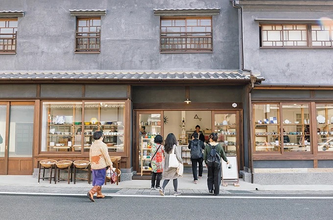 有田焼の伝統ある街並みを元気に | 地域のトピックス