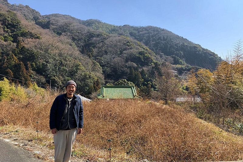 心にしっくりきた淡路島の暮らし。移住者第一号として、興隆寺の魅力を伝えていく | 移住ストーリー