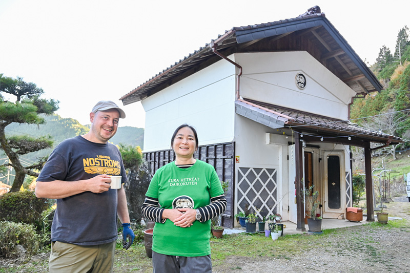 イギリスから東栄町へ家族で移住。古民家ゲストハウスで山里の魅力を海外へ発信 | 移住ストーリー
