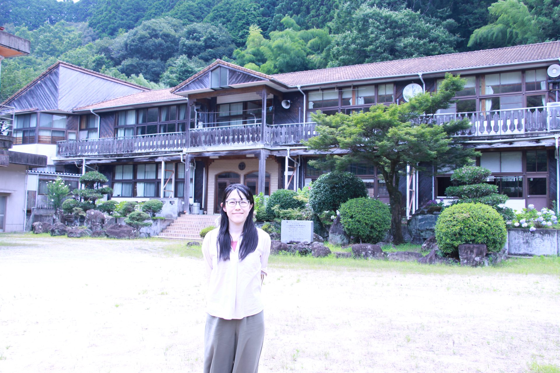 「仕事を変える」より、「暮らしを選ぶ」から始まった。徳島・那賀町で起業した藤本さんに話を聞いてみました | 地域のトピックス